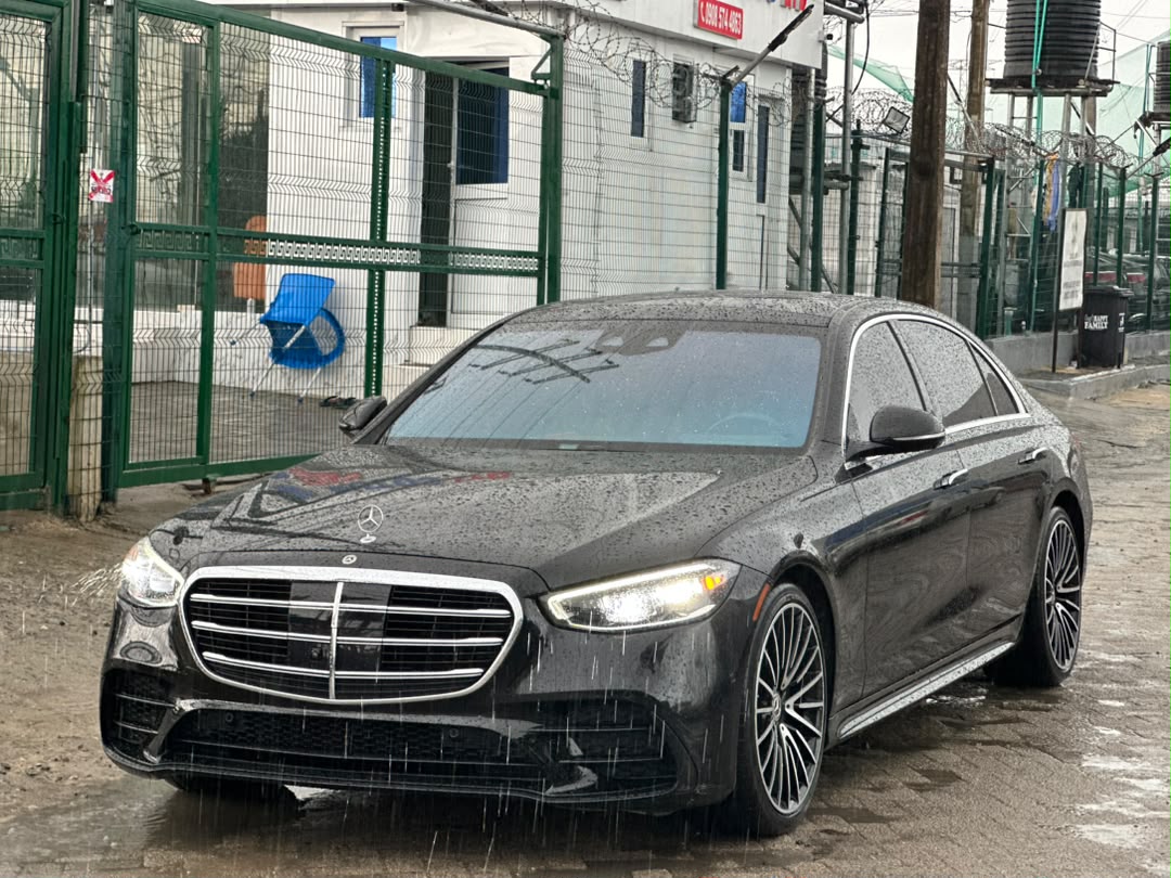 Mercedes-Benz S580 4MATIC, Black Sedan