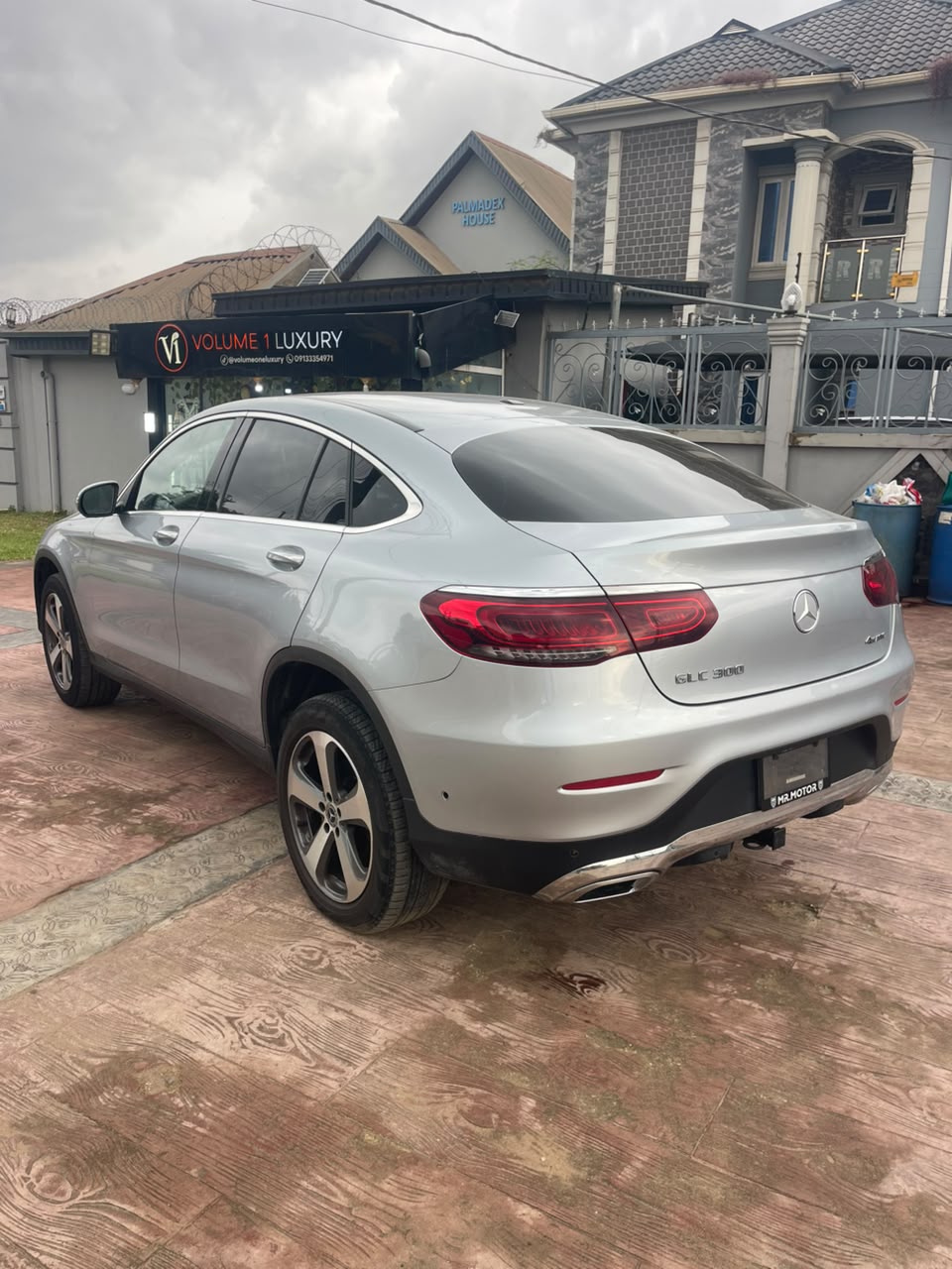 Mercedes-Benz GLC 300 Silver SUV GLC300