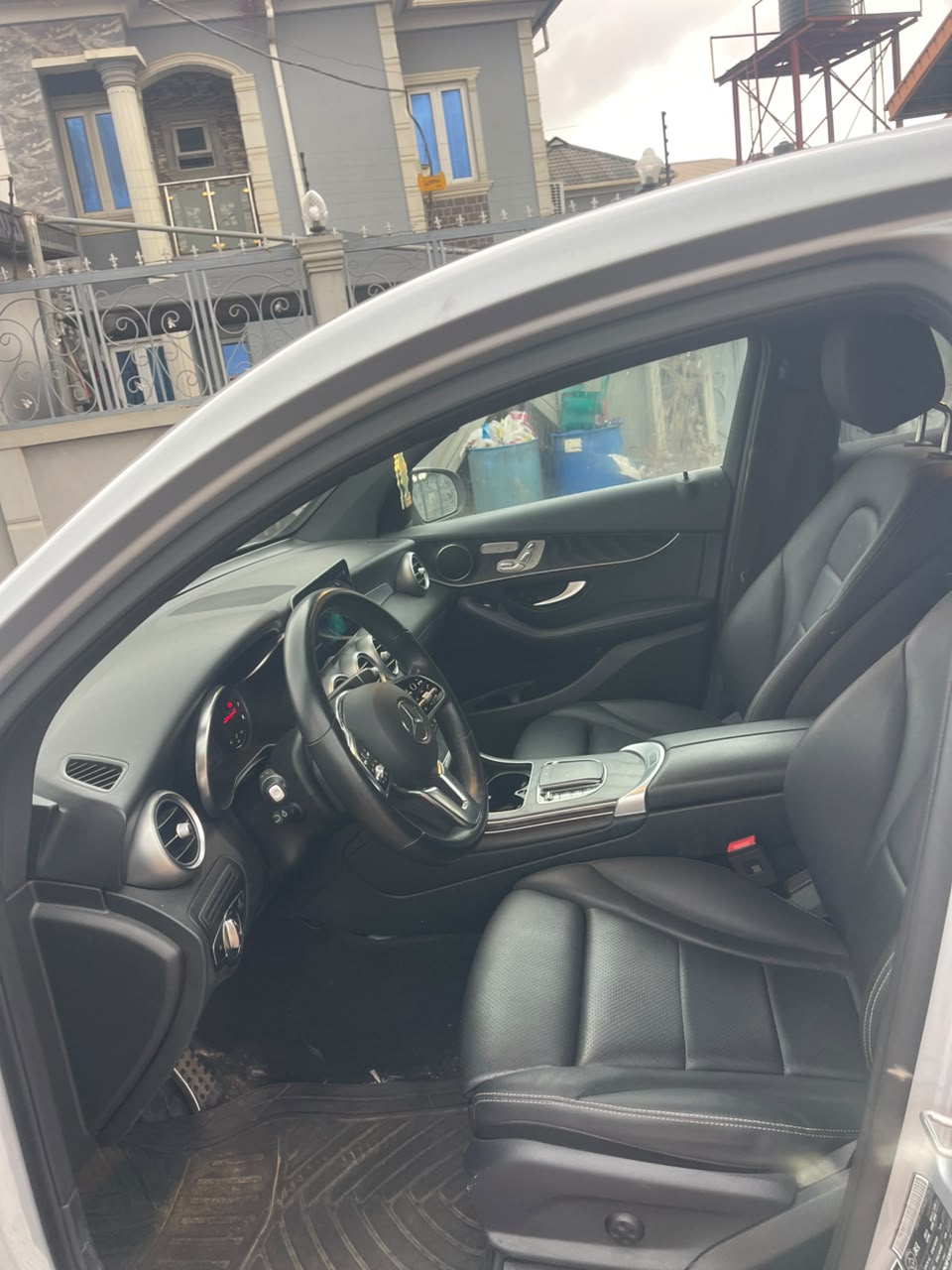 Mercedes-Benz GLC 300 Silver SUV GLC300