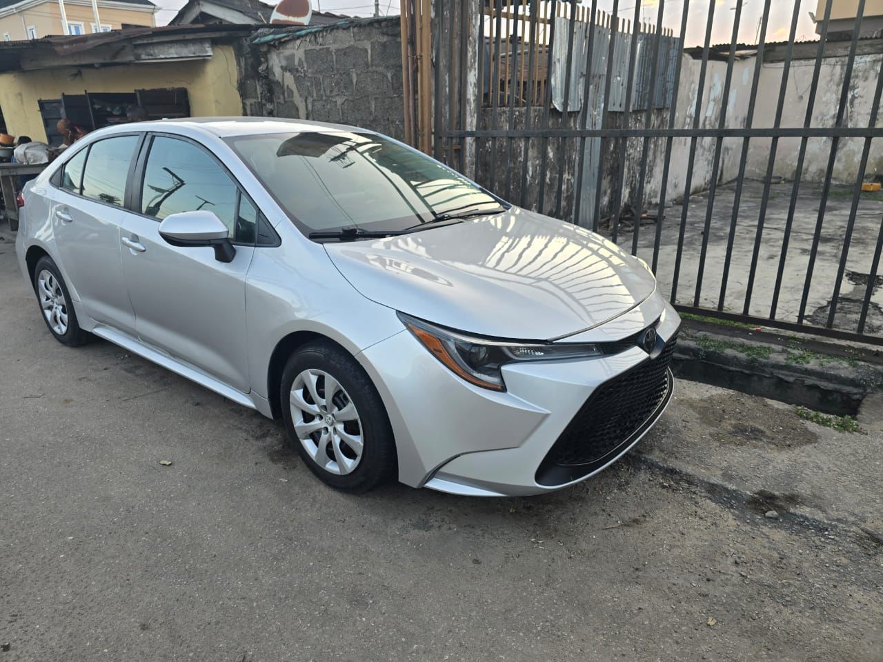 2022 TOYOTA COROLLA LE
