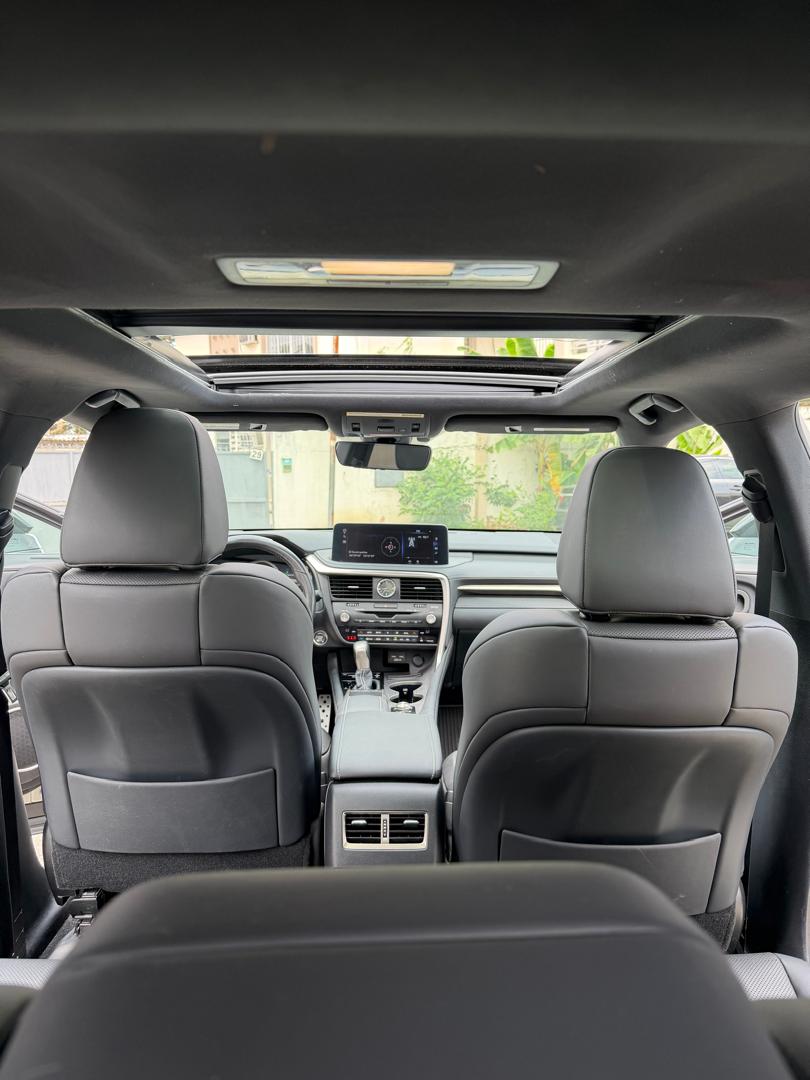 2021 LEXUS RAX350 F SPORT — photo 4