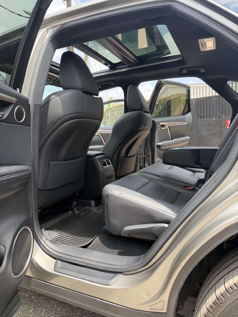 2021 LEXUS RAX350 F SPORT — photo 6