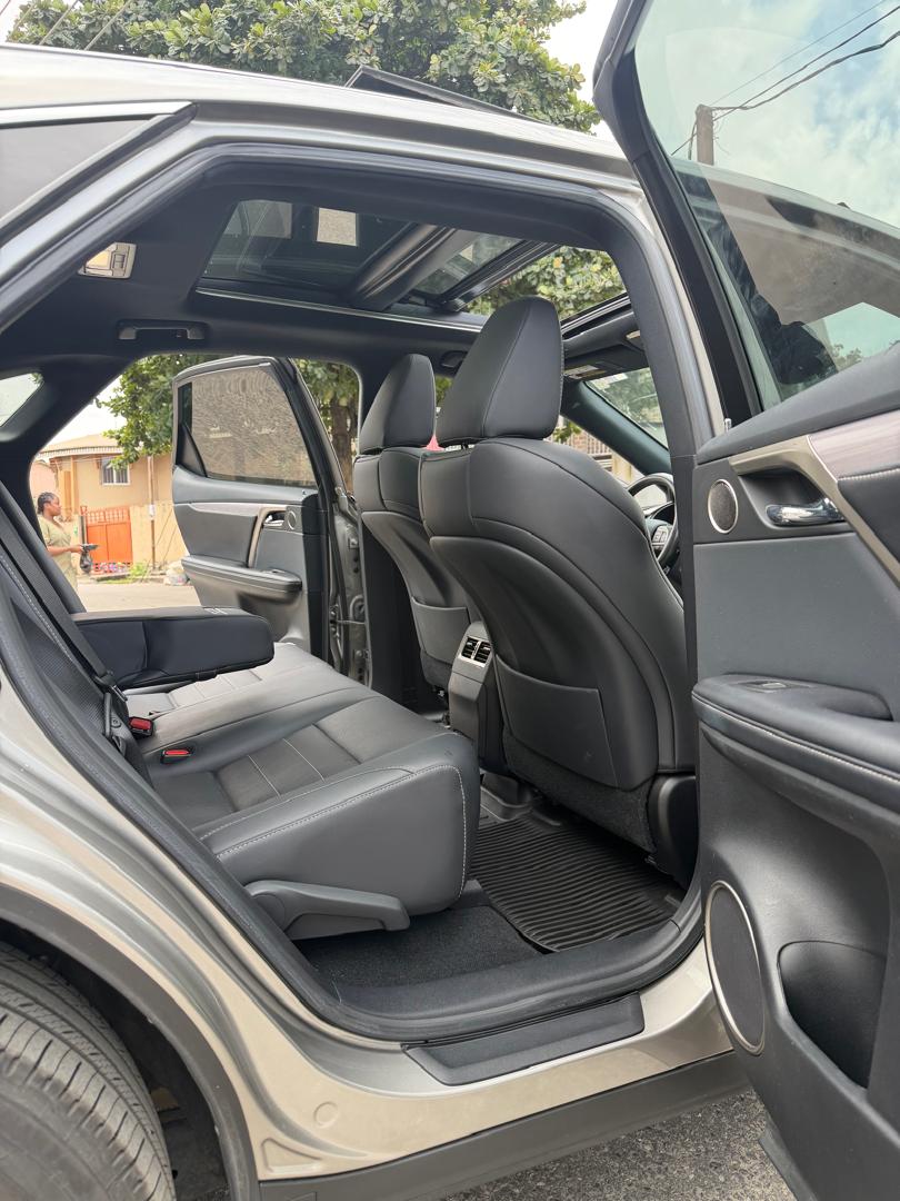 2021 LEXUS RAX350 F SPORT — photo 10