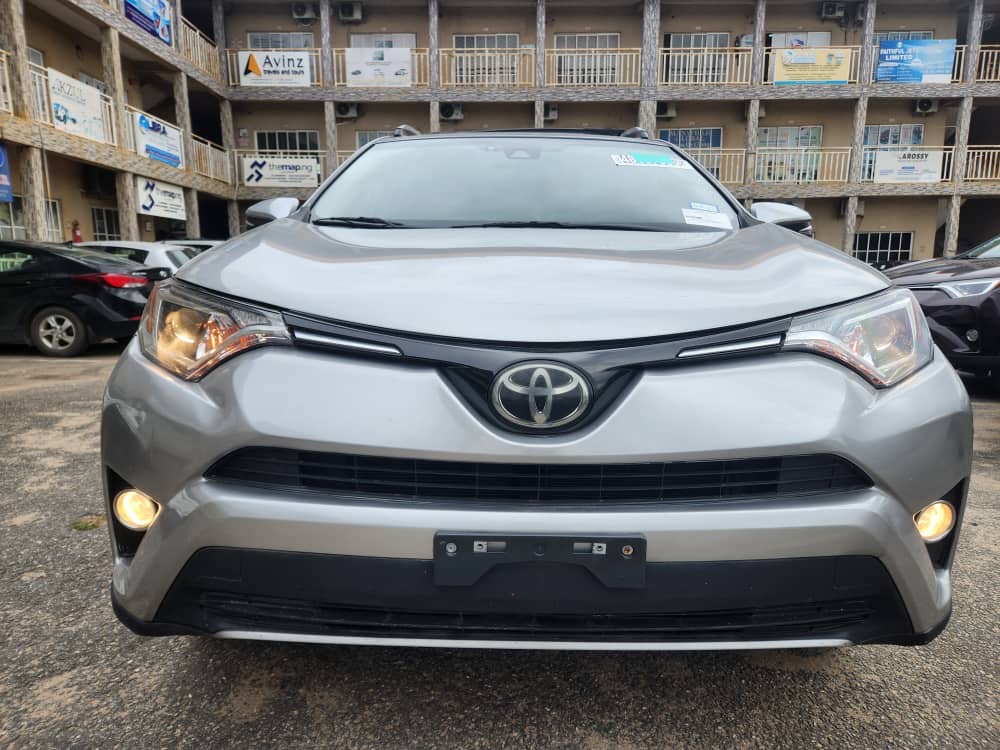 For sale 2018 rav4 limited
