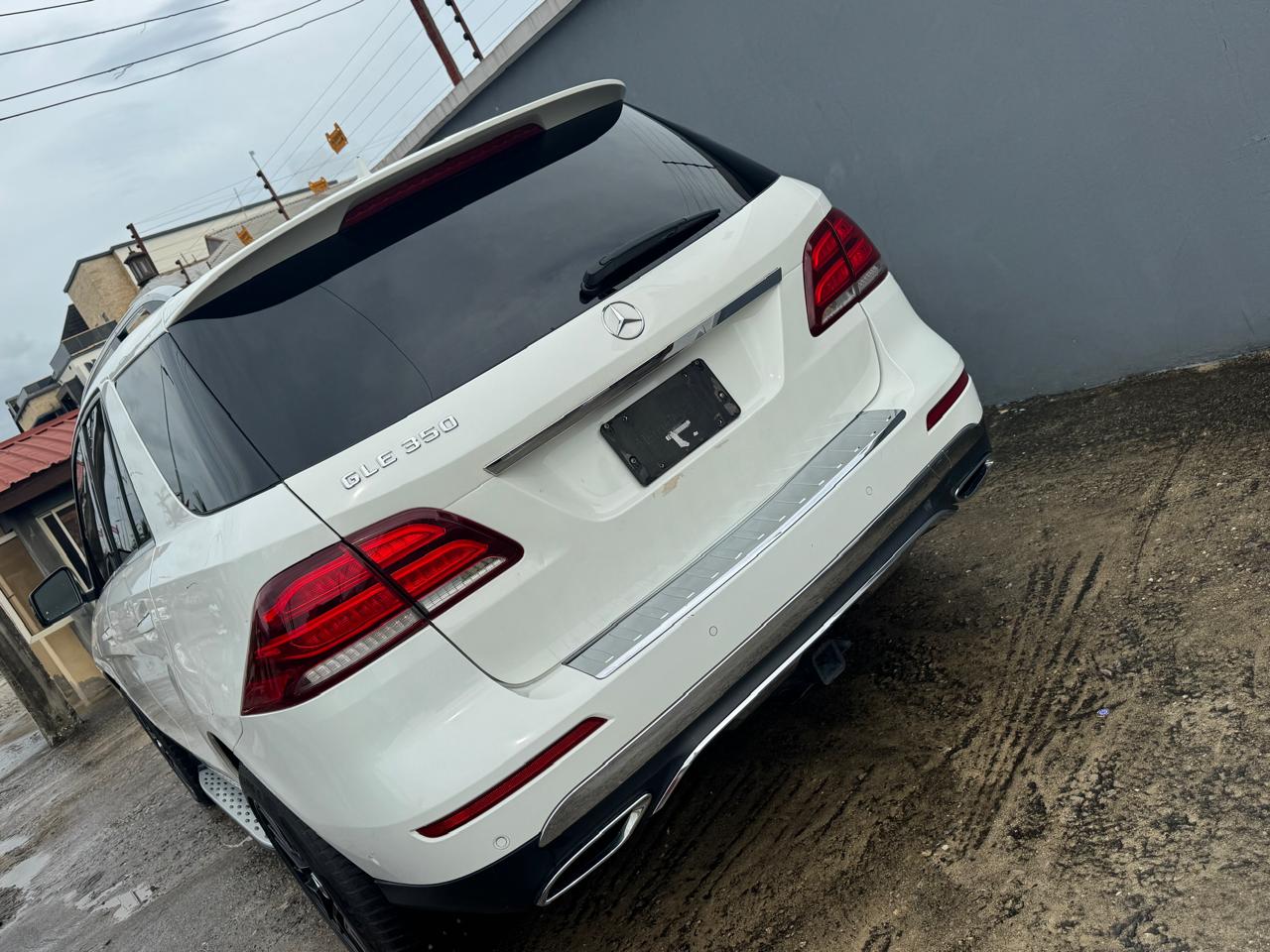 Mercedes-Benz GLE 350 White SUV GLE350