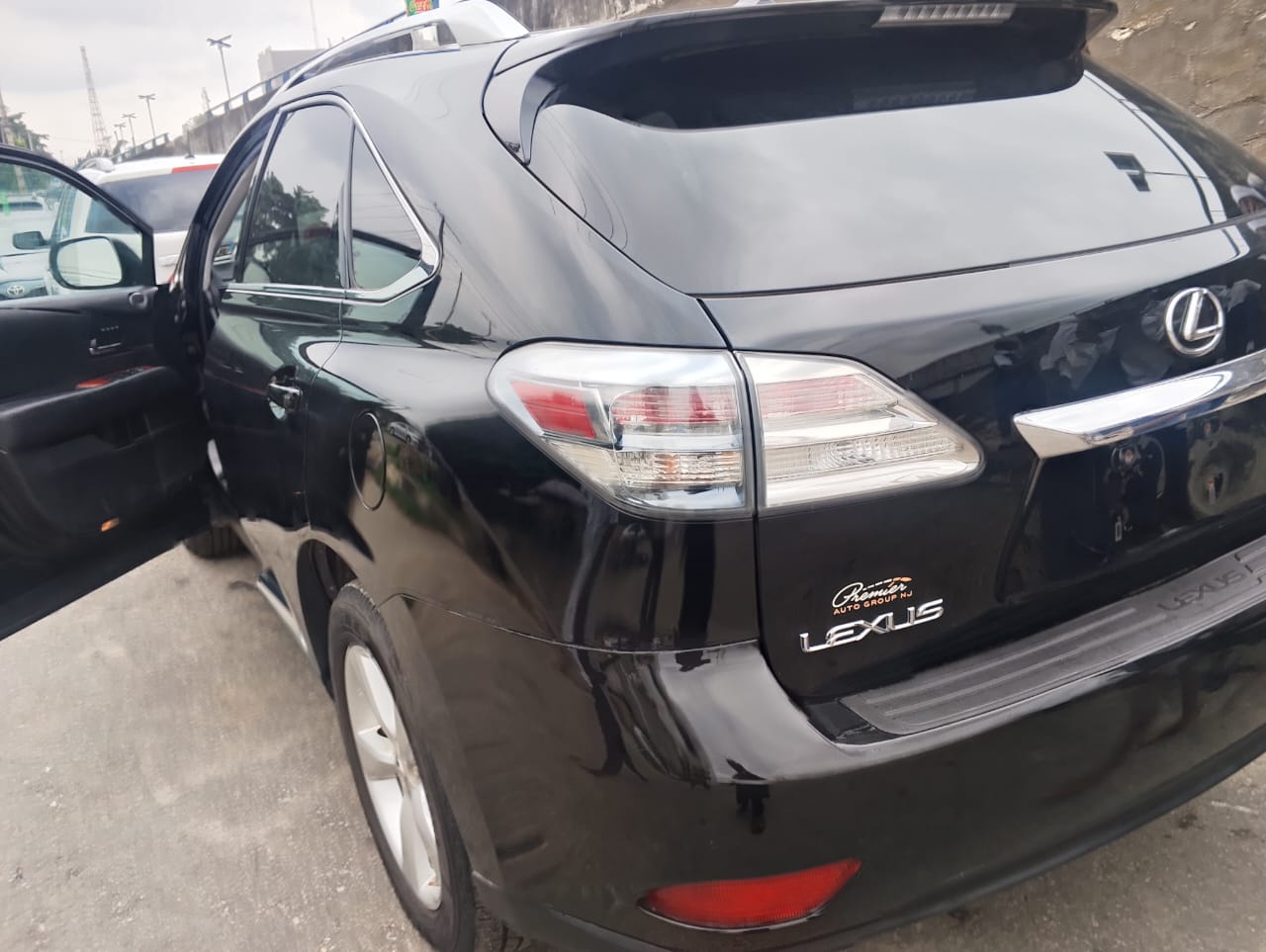 Lexus RX 350 SUV, Black — photo 4