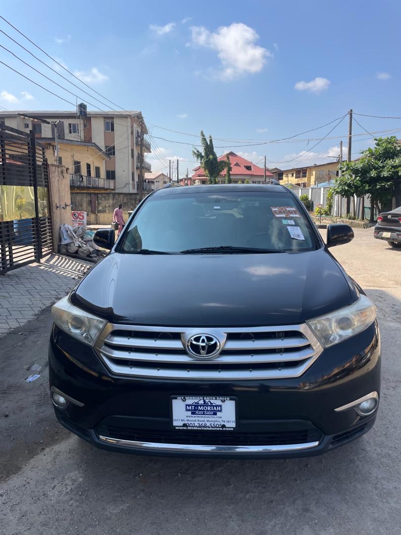 For sale 2013 limited Highlander