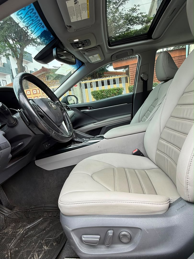 Toyota Camry 2020, Dark Grey Sedan