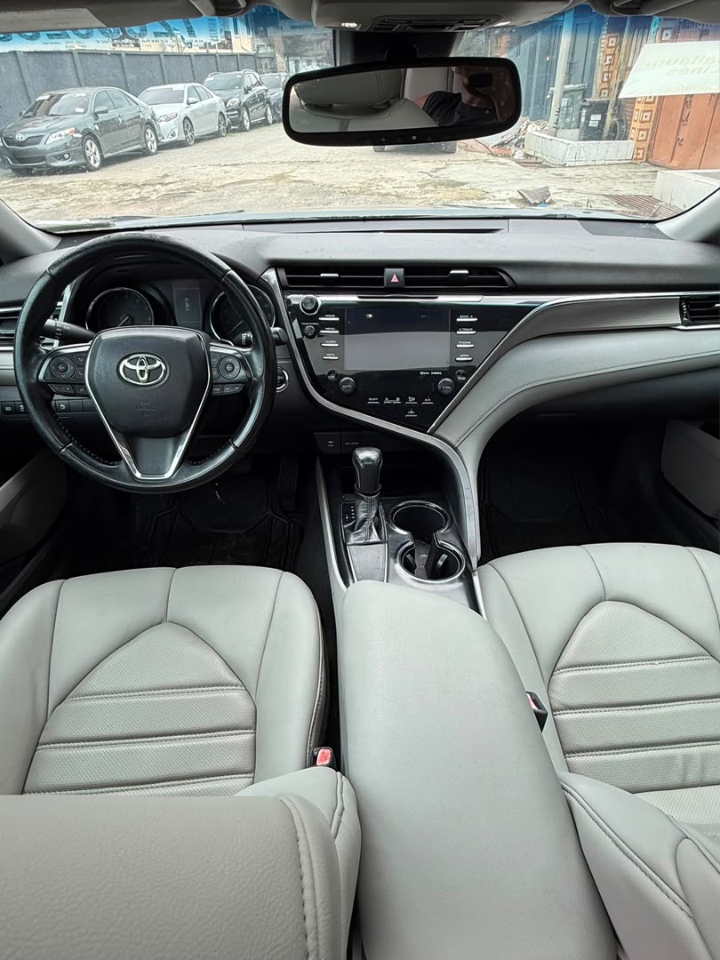 Toyota Camry 2020, Dark Grey Sedan