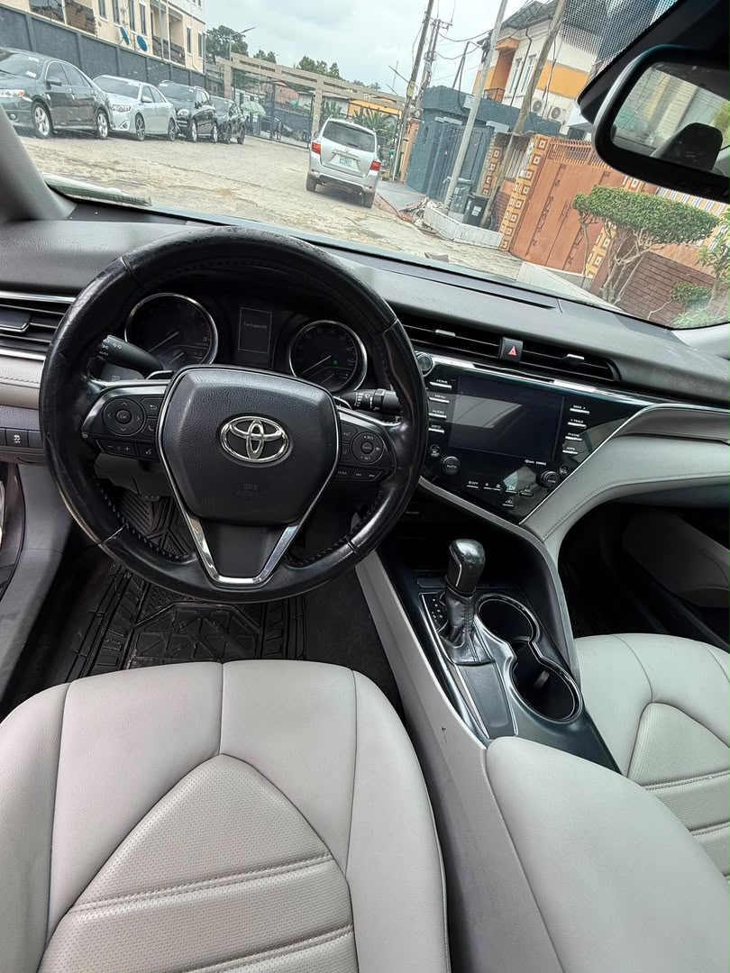 Toyota Camry 2020, Dark Grey Sedan