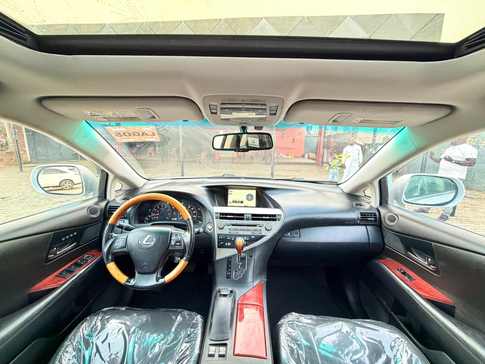 Lexus RX 350 Silver SUV with Roof Rack