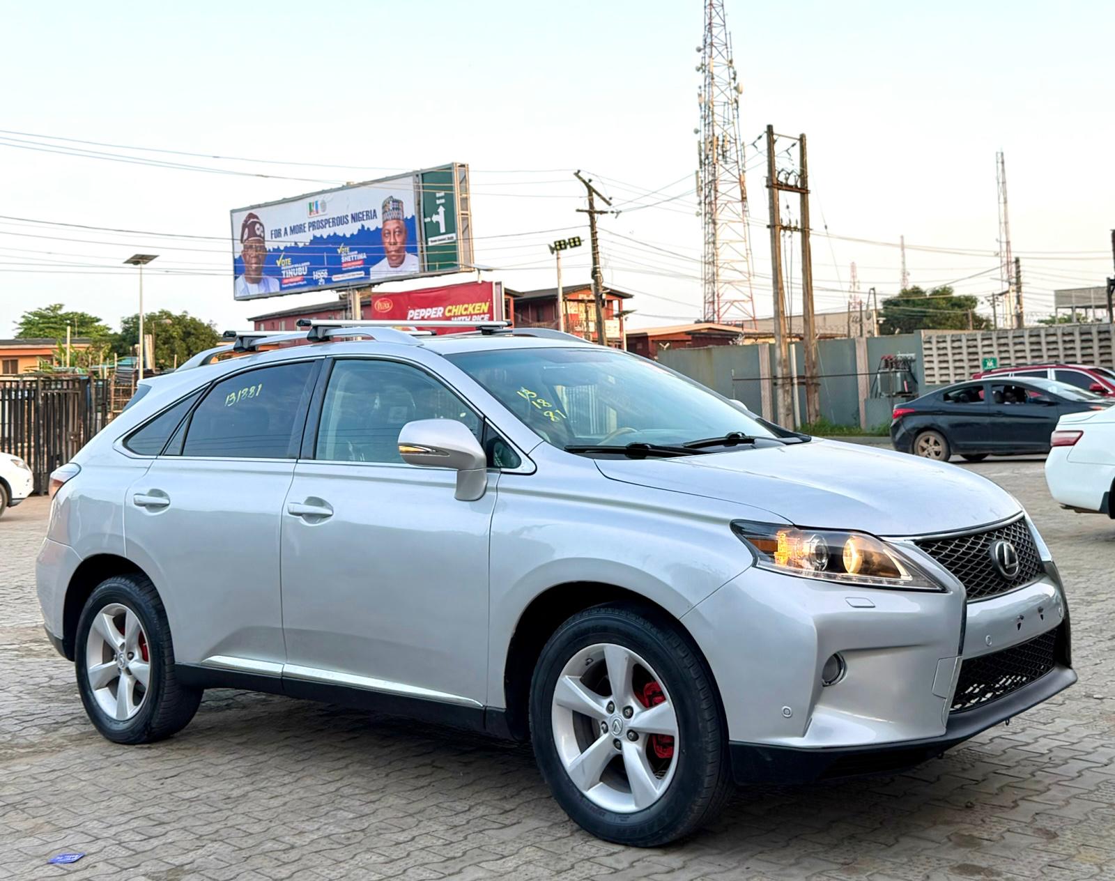 Lexus RX 350 Silver SUV with Roof Rack