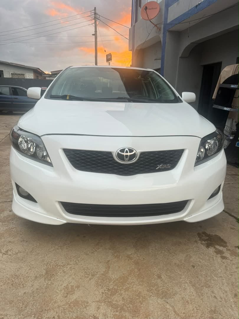 2010 Foreign used Toyota Corolla XSE. ₦10.8M