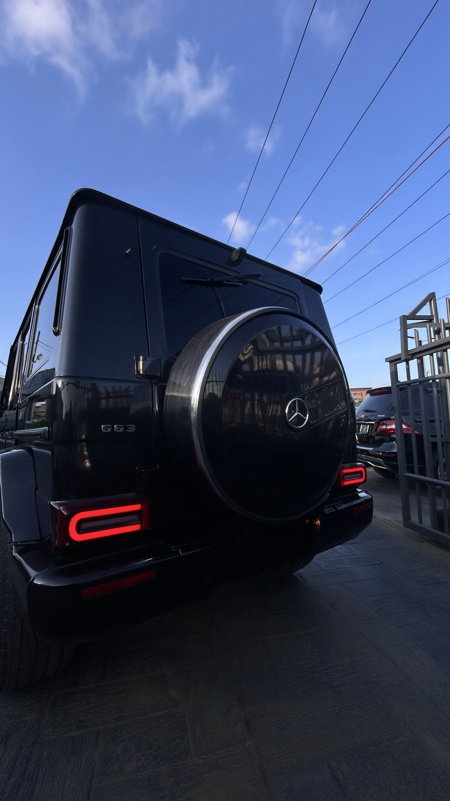 Mercedes-Benz G-Class Black SUV