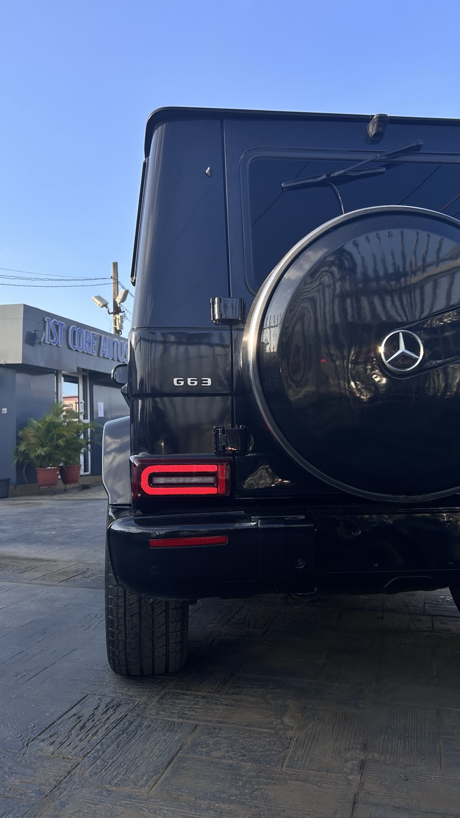 Mercedes-Benz G-Class Black SUV