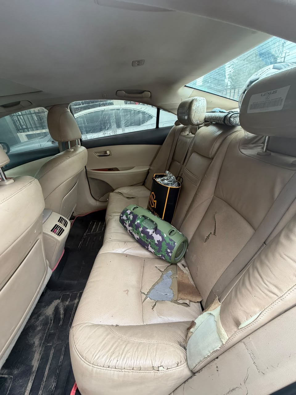Lexus ES 350 Gold Sedan with Leather Interior