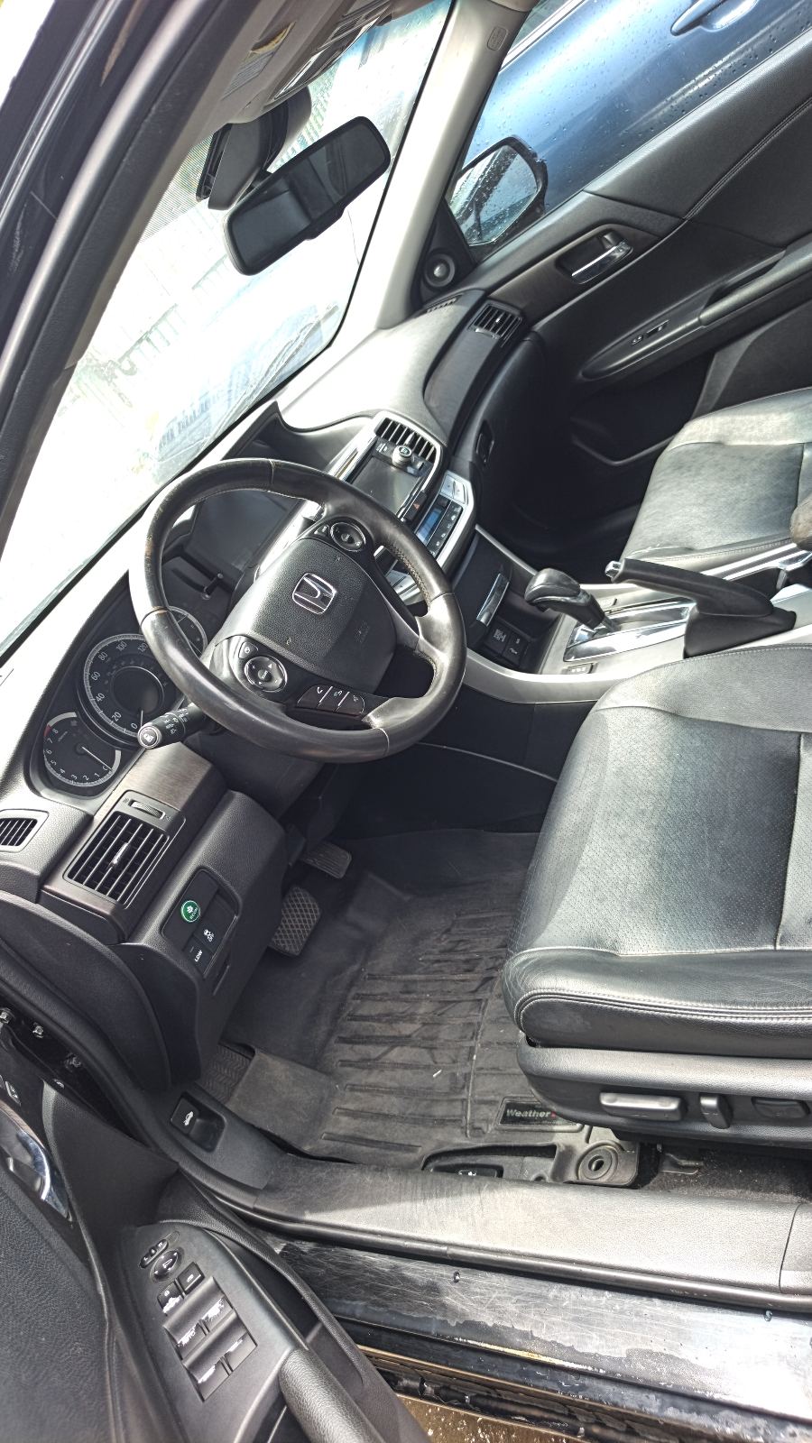 Honda Accord Black Sedan, Very Presentable — photo 3