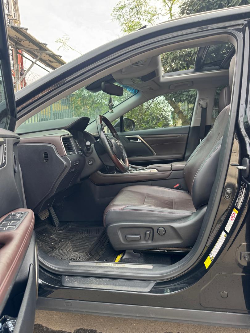 Lexus RX 350, Black SUV for Sale — photo 9