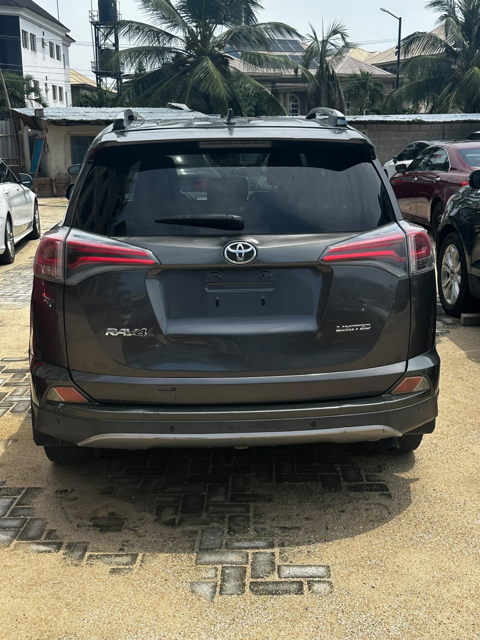 Toyota RAV4 2017 Grey SUV
