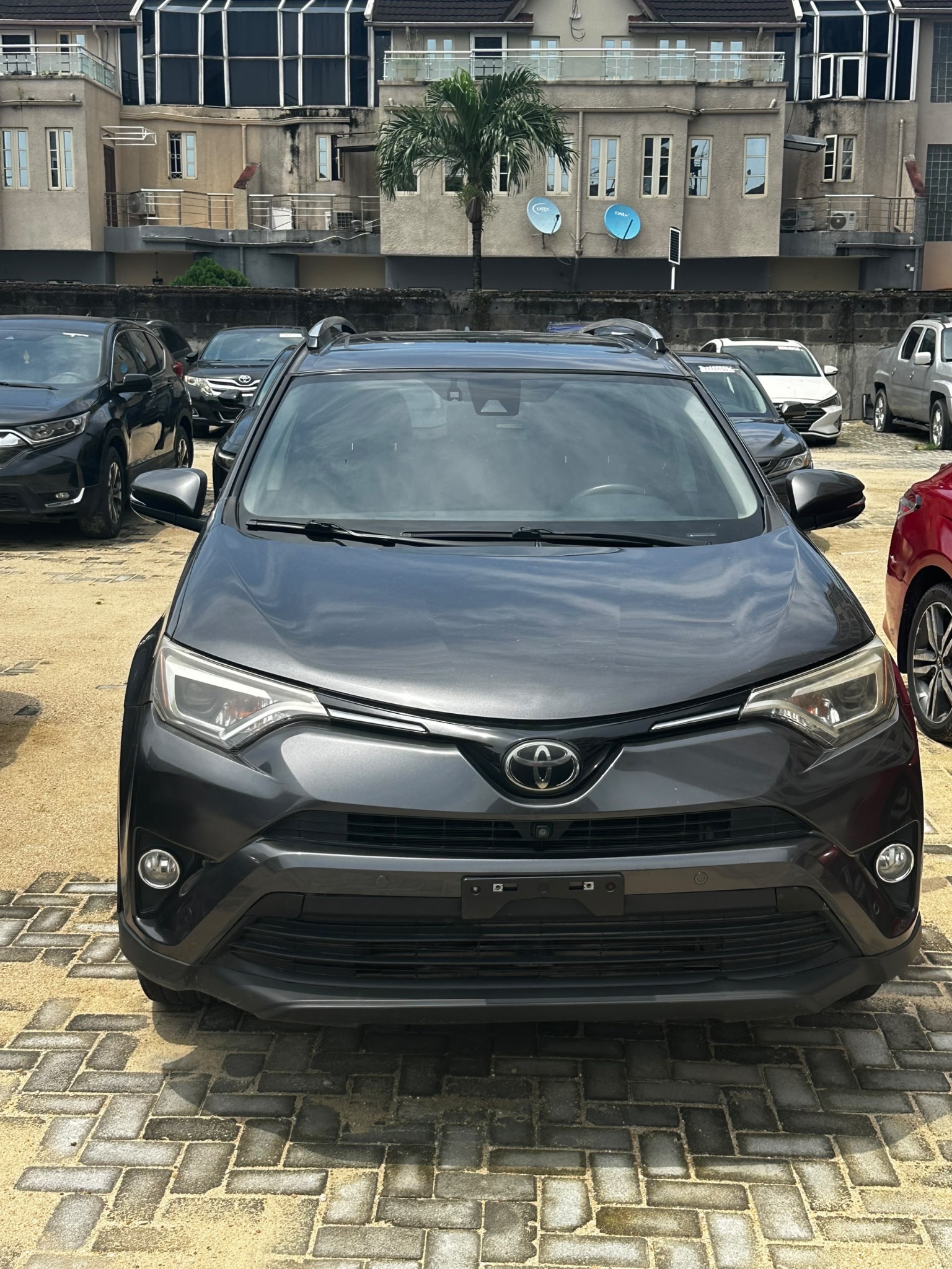 Toyota RAV4 2017 Grey SUV