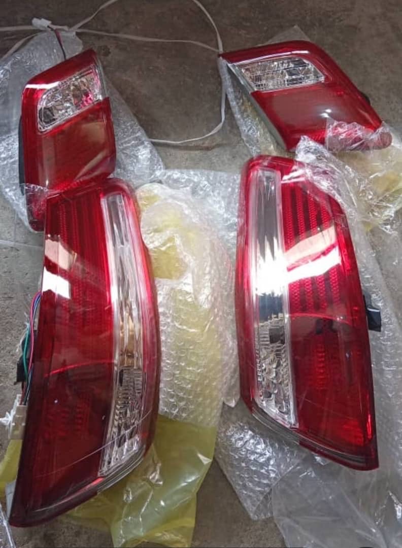2008 Toyota Camry Tail Light Set