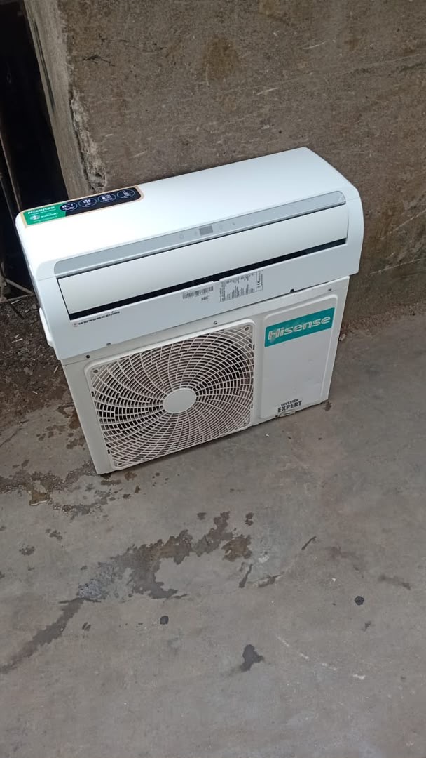1.5HP Hisense inverter UK used AC
