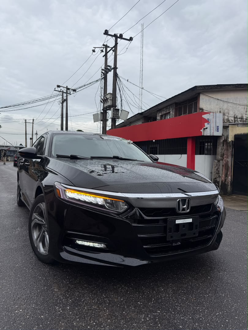 Honda Accord 2.0T Black Sedan