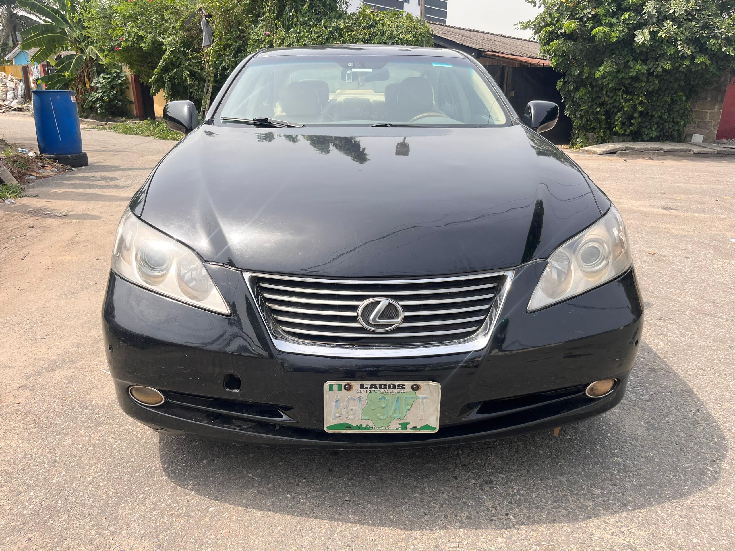 Lexus ES 350, Black Sedan — photo 3