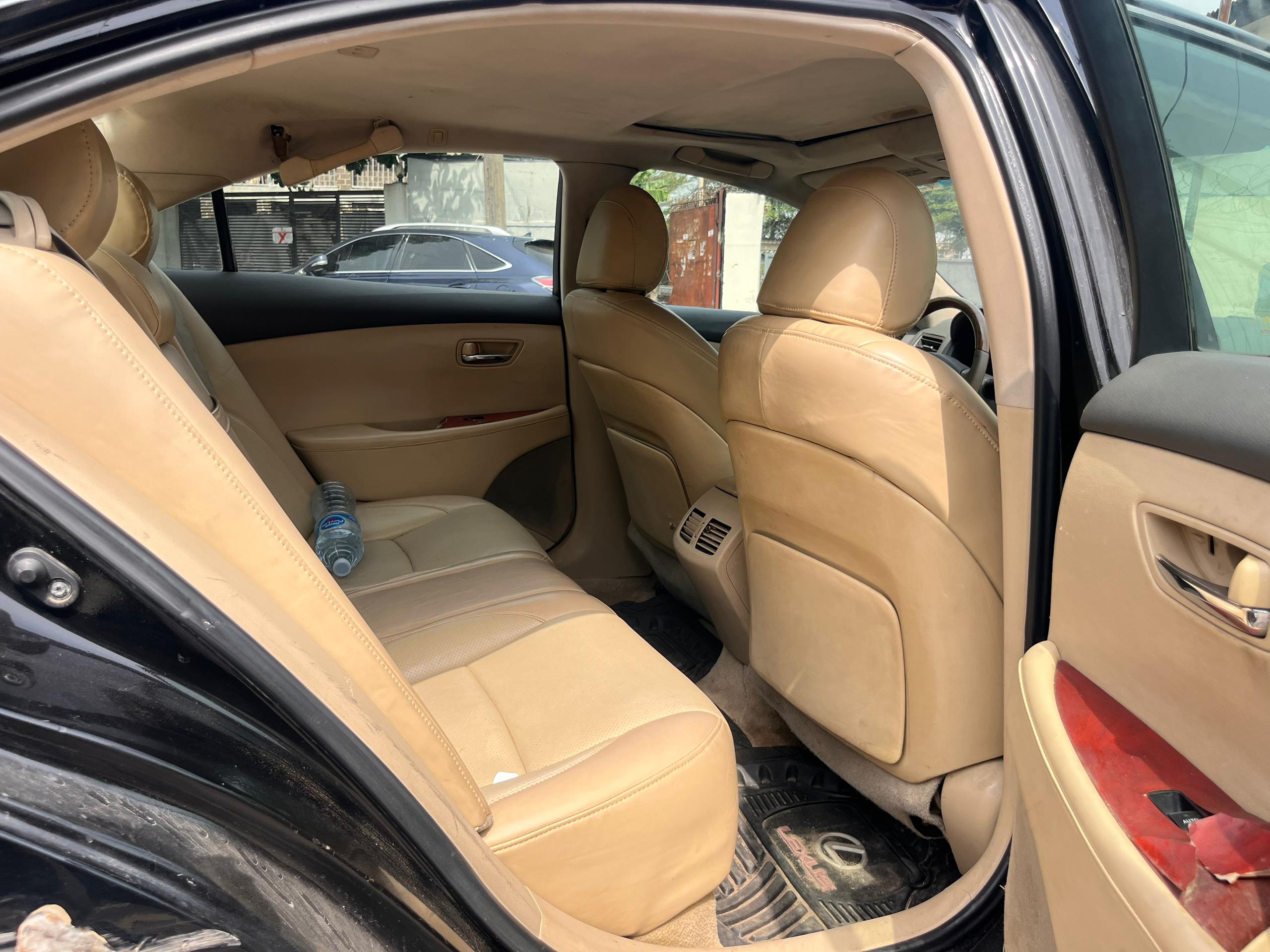 Lexus ES 350, Black Sedan — photo 9