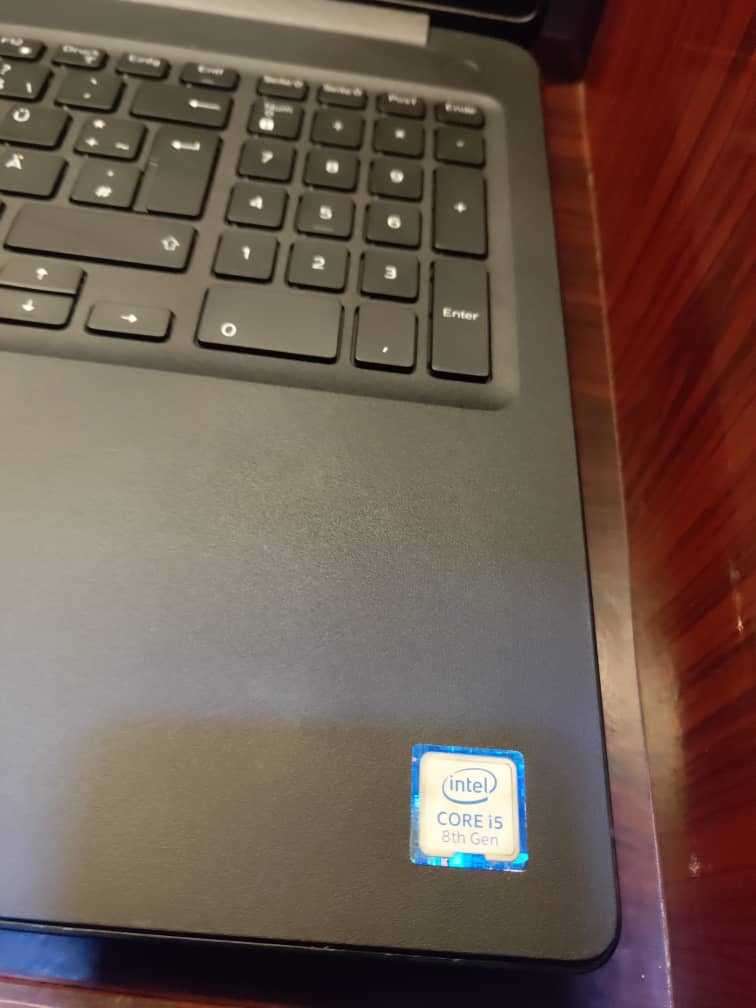 Dell 3500 Core i5|| 8th Gen|| 8Gb RAM|| 256Gb SSD|| 2Gb Graphics || keyboard backlight