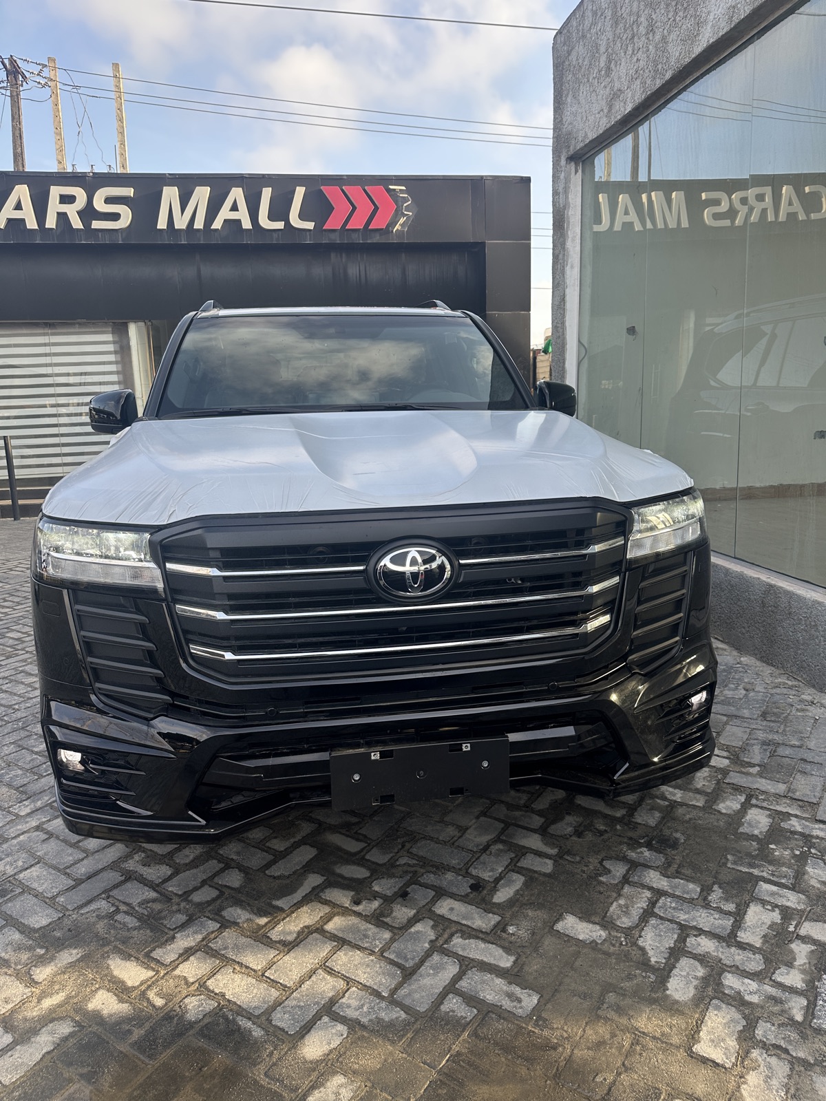 Toyota Land Cruiser 2026 Black SUV