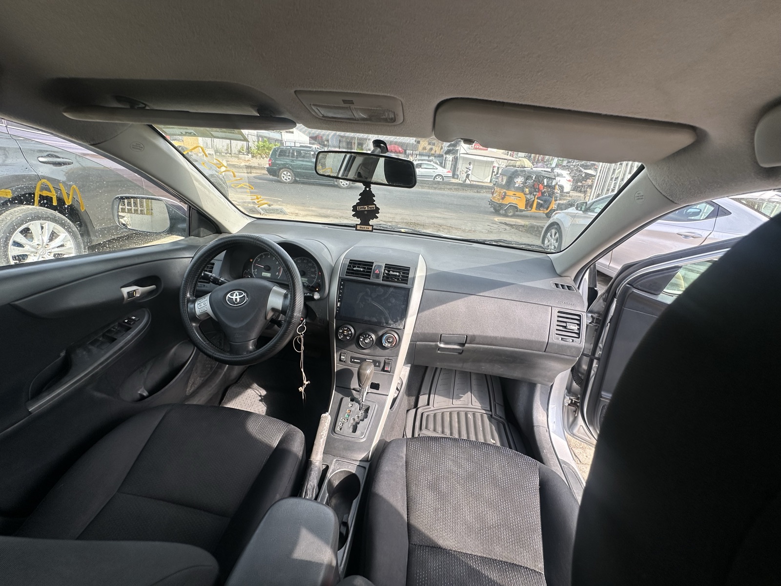 For sale 2010 Corolla sport edition — photo 9