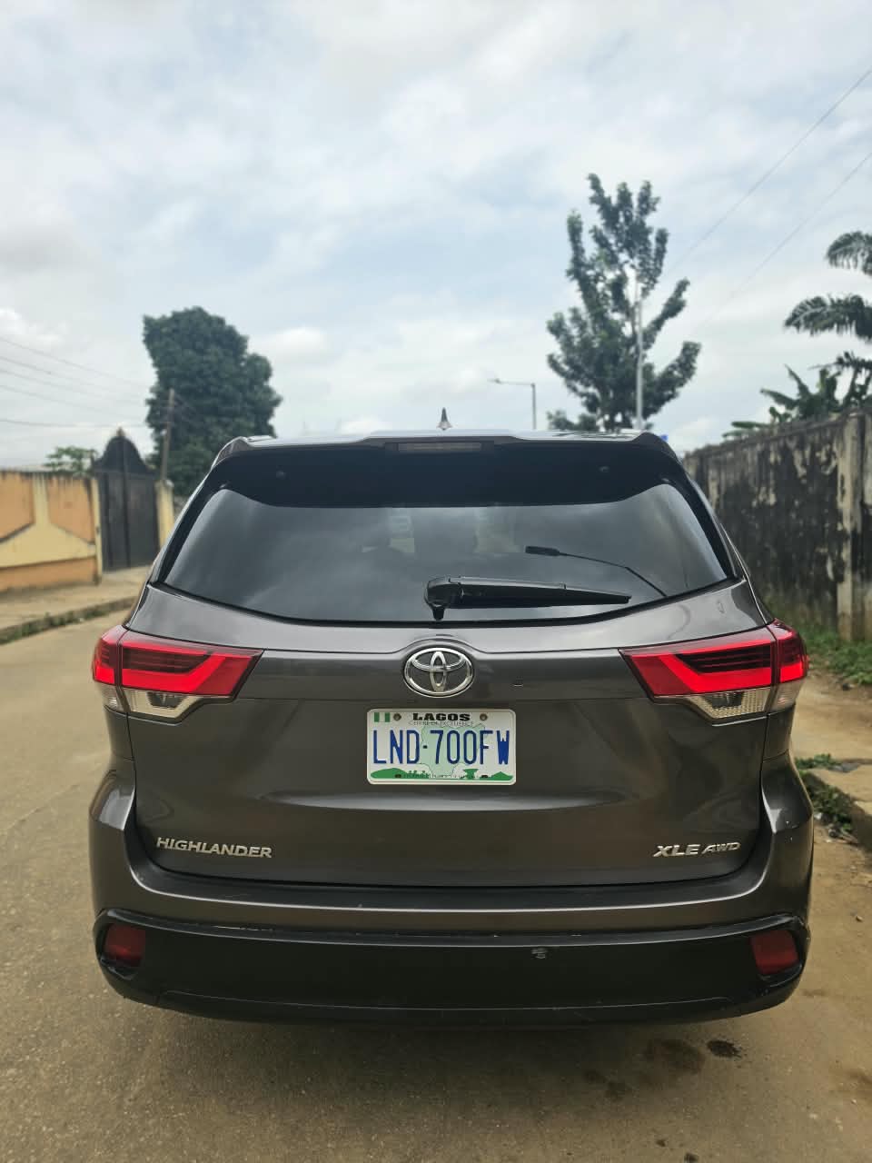 2019 Toyota Highlander XLE SUV — photo 9