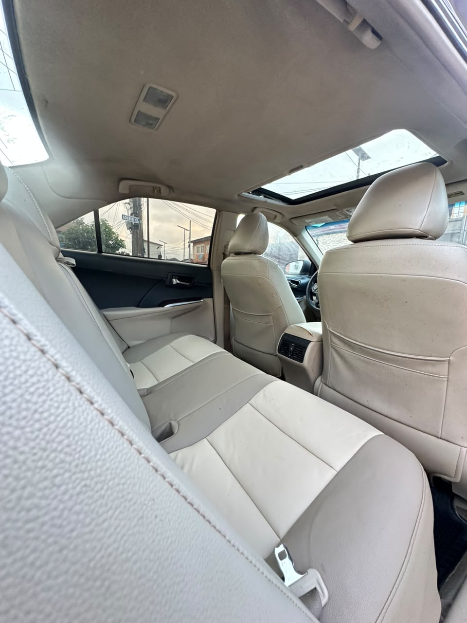 Toyota Camry LE Grey Sedan — photo 7
