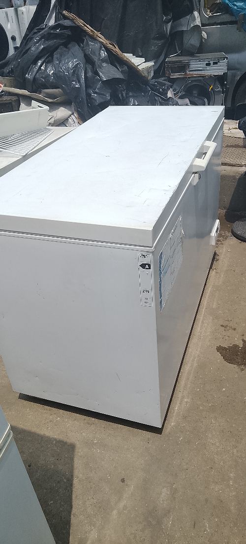 Deep freezer