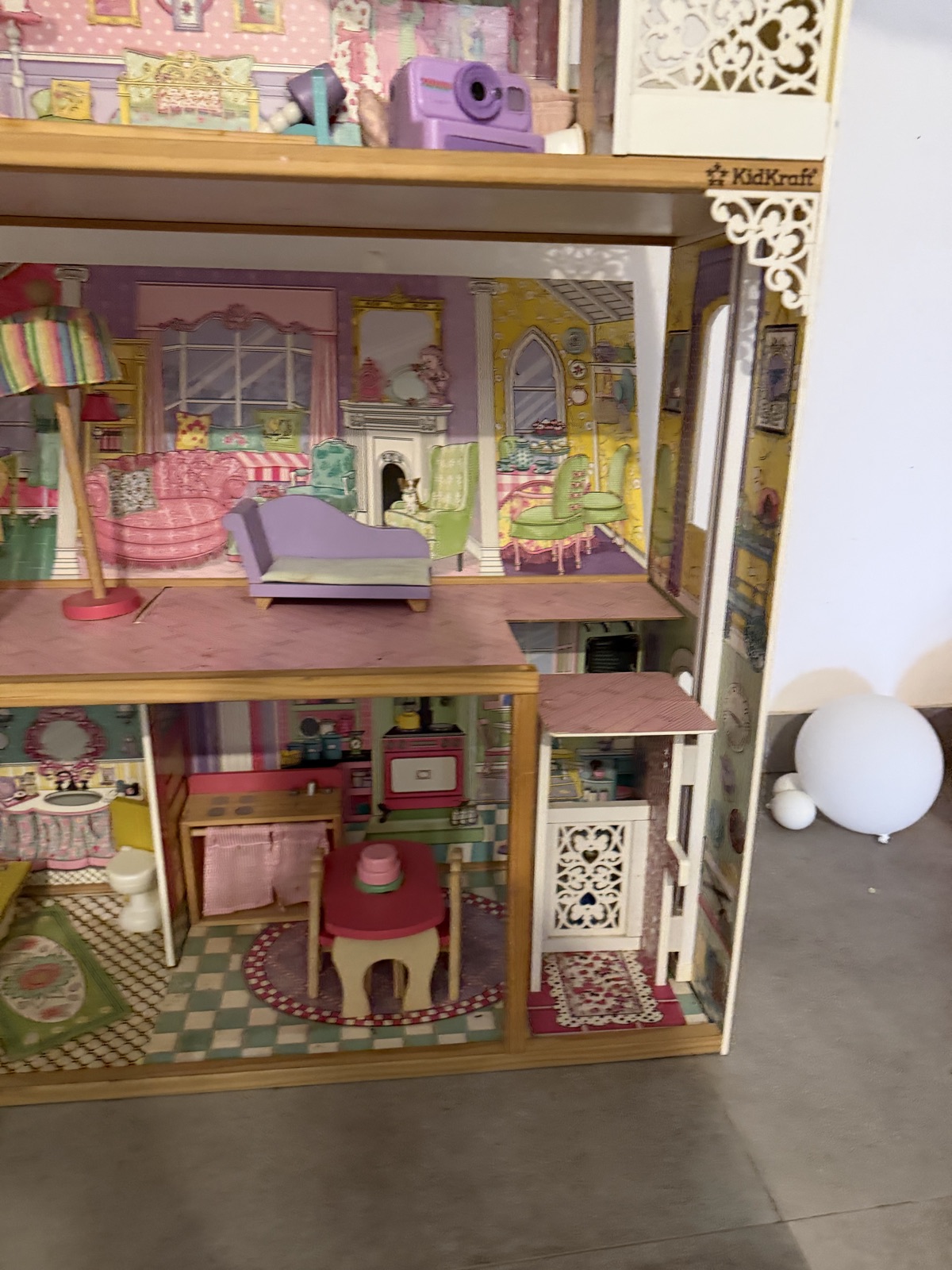 KidKraft Dollhouse with Furniture