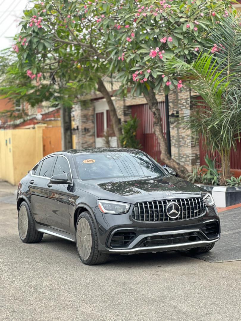 2022 Mercedes-Benz GLC-Class Coupe, Dark Grey SUV — photo 3