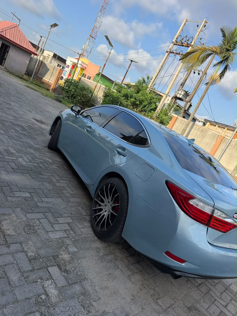 Lexus ES 350 Sedan, Light Blue