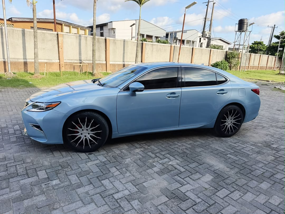 Lexus ES 350 Sedan, Light Blue
