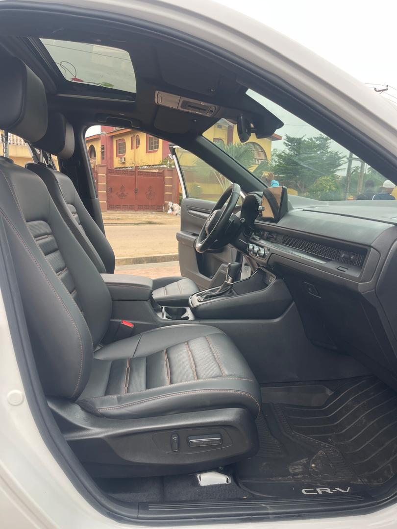Honda CR-V White SUV with Black Rims