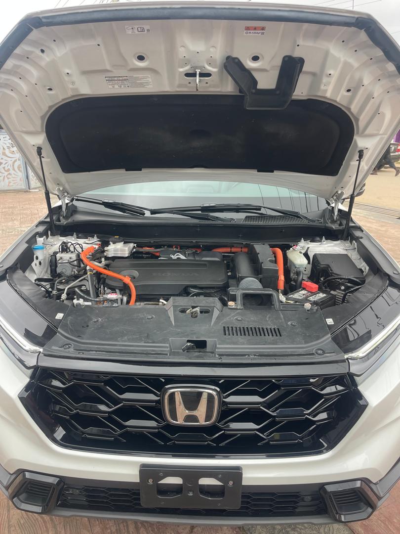 Honda CR-V White SUV with Black Rims