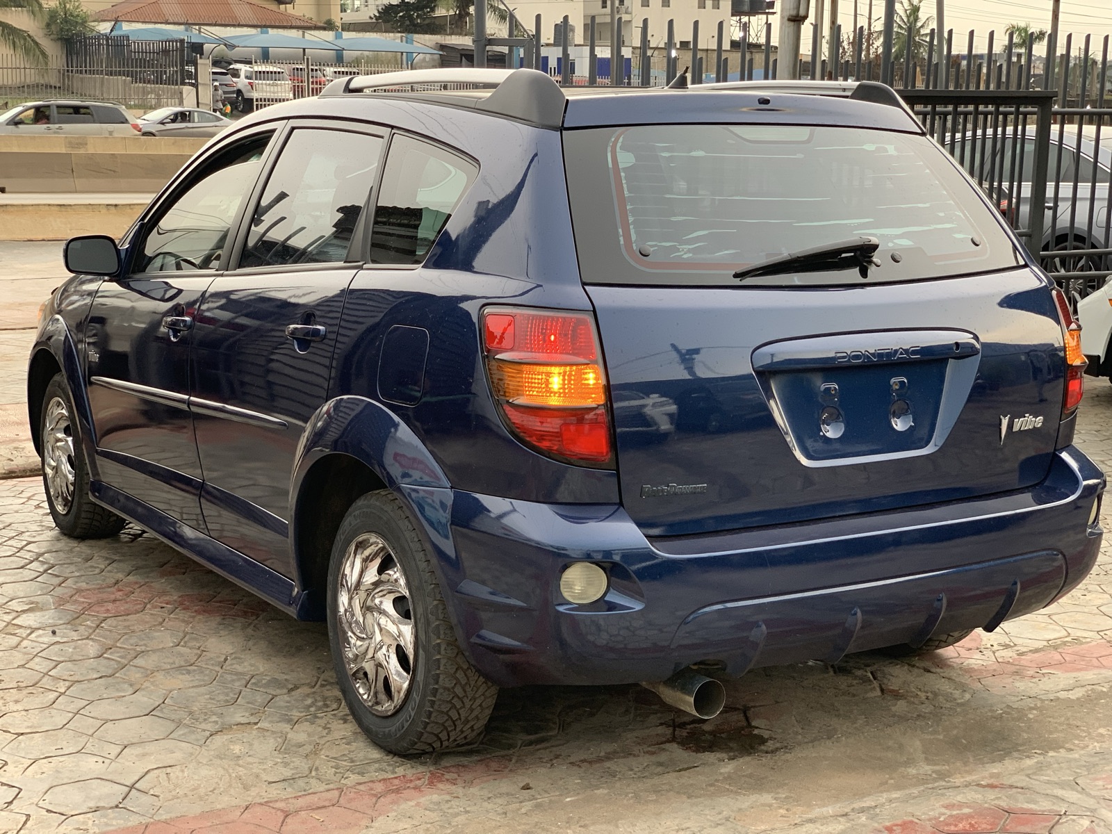 2006 Pontiac Vibe Blue Hatchback for Sale