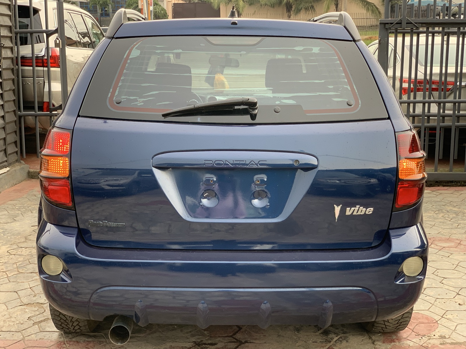 2006 Pontiac Vibe Blue Hatchback for Sale