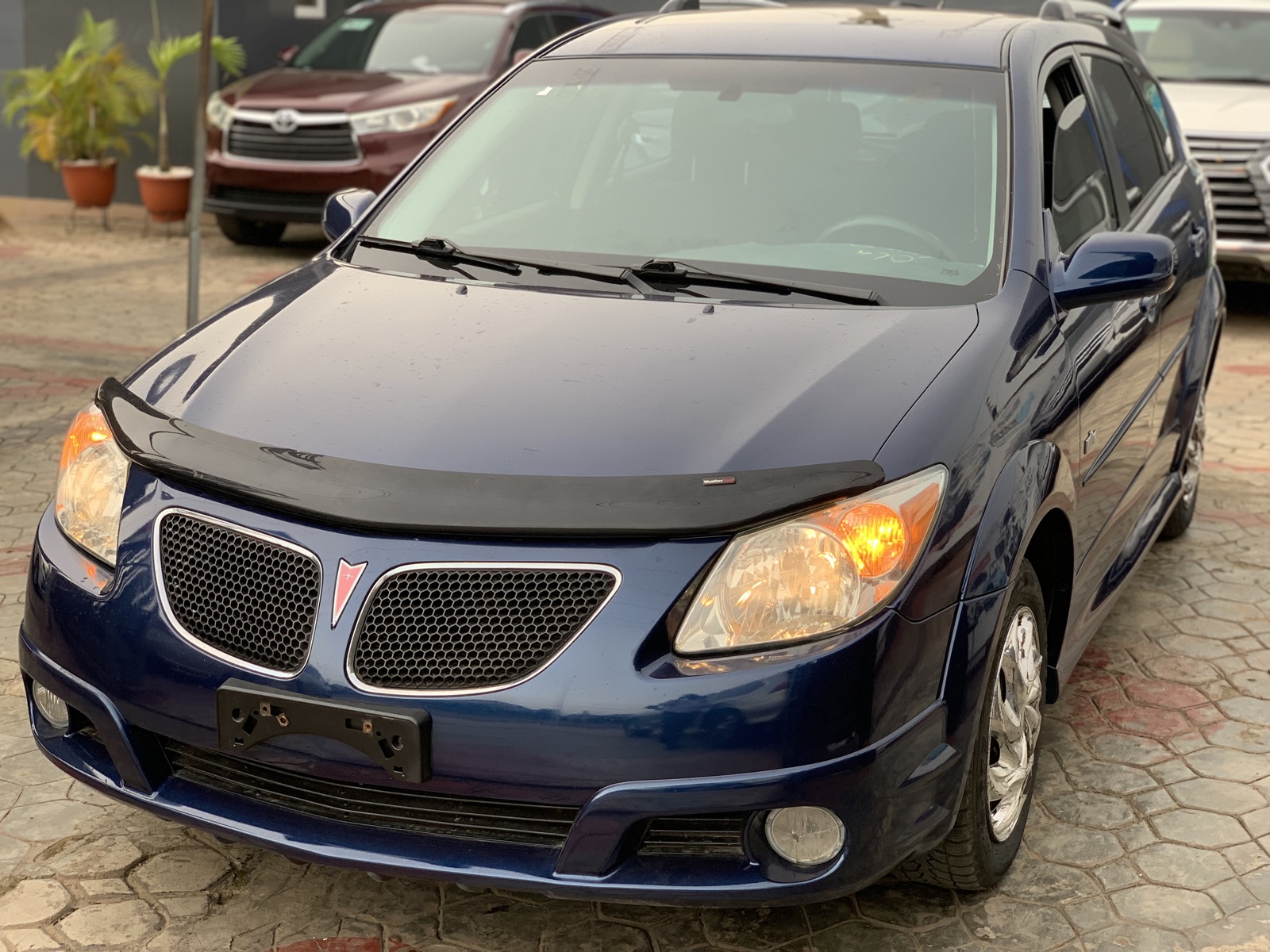 2006 Pontiac Vibe Blue Hatchback for Sale