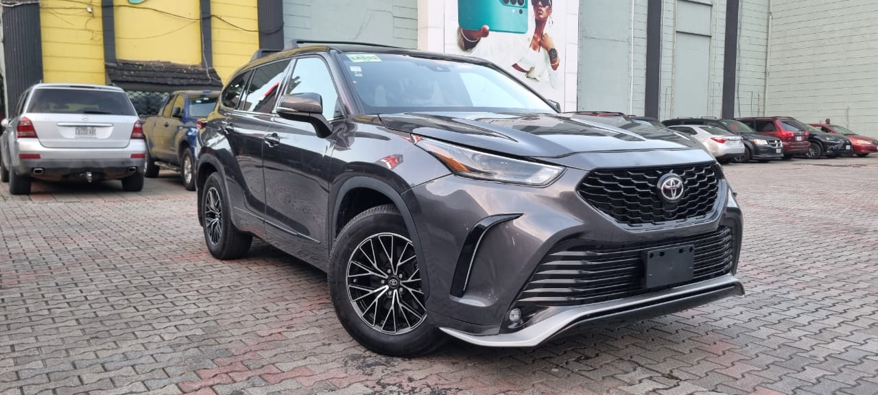 2023 Toyota Highlander Dark Grey SUV for Sale