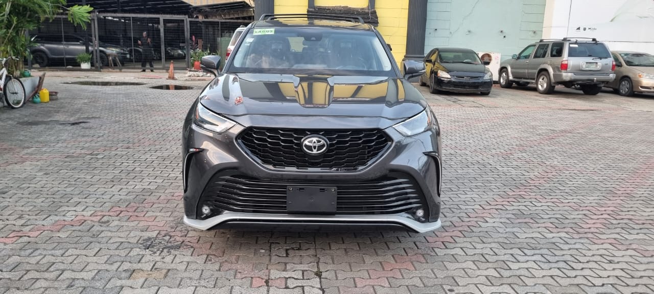 2023 Toyota Highlander Dark Grey SUV for Sale
