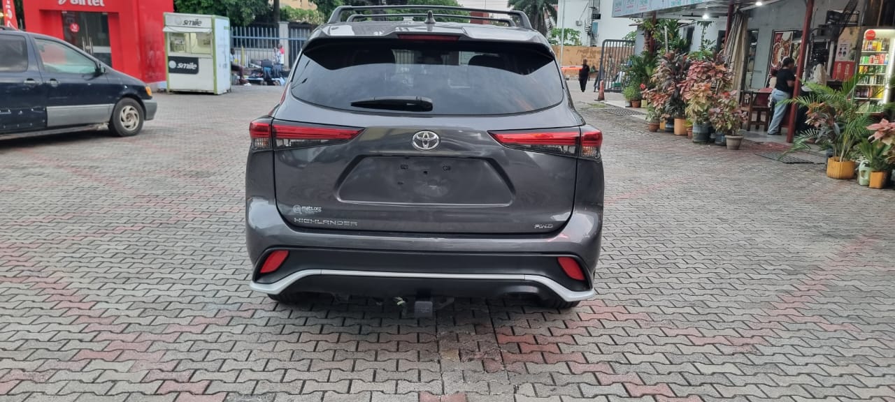 2023 Toyota Highlander Dark Grey SUV for Sale
