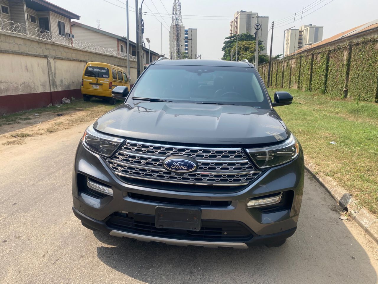 Ford Explorer Limited SUV, Dark Grey