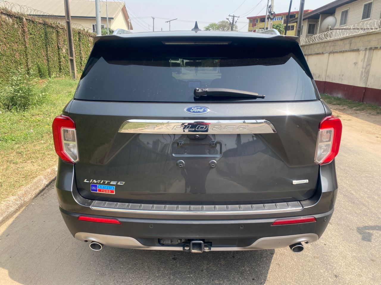 Ford Explorer Limited SUV, Dark Grey