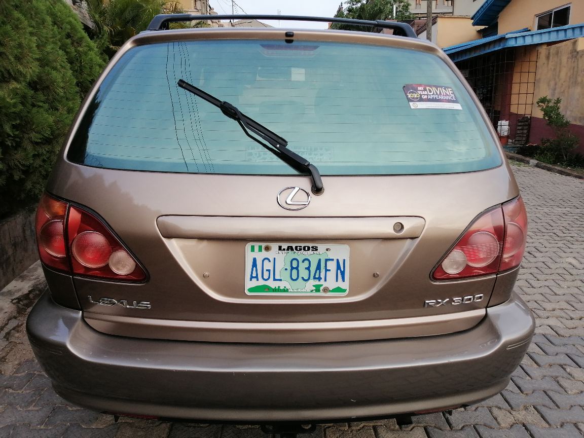 2003 Lexus RX 300 Gold SUV with Sunroof